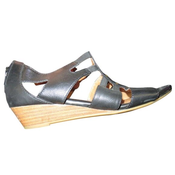 SOFFT Ilana Black Full Grain Leather Wedge Embellished Studded Back Zip Sandals - Picture 8 of 11